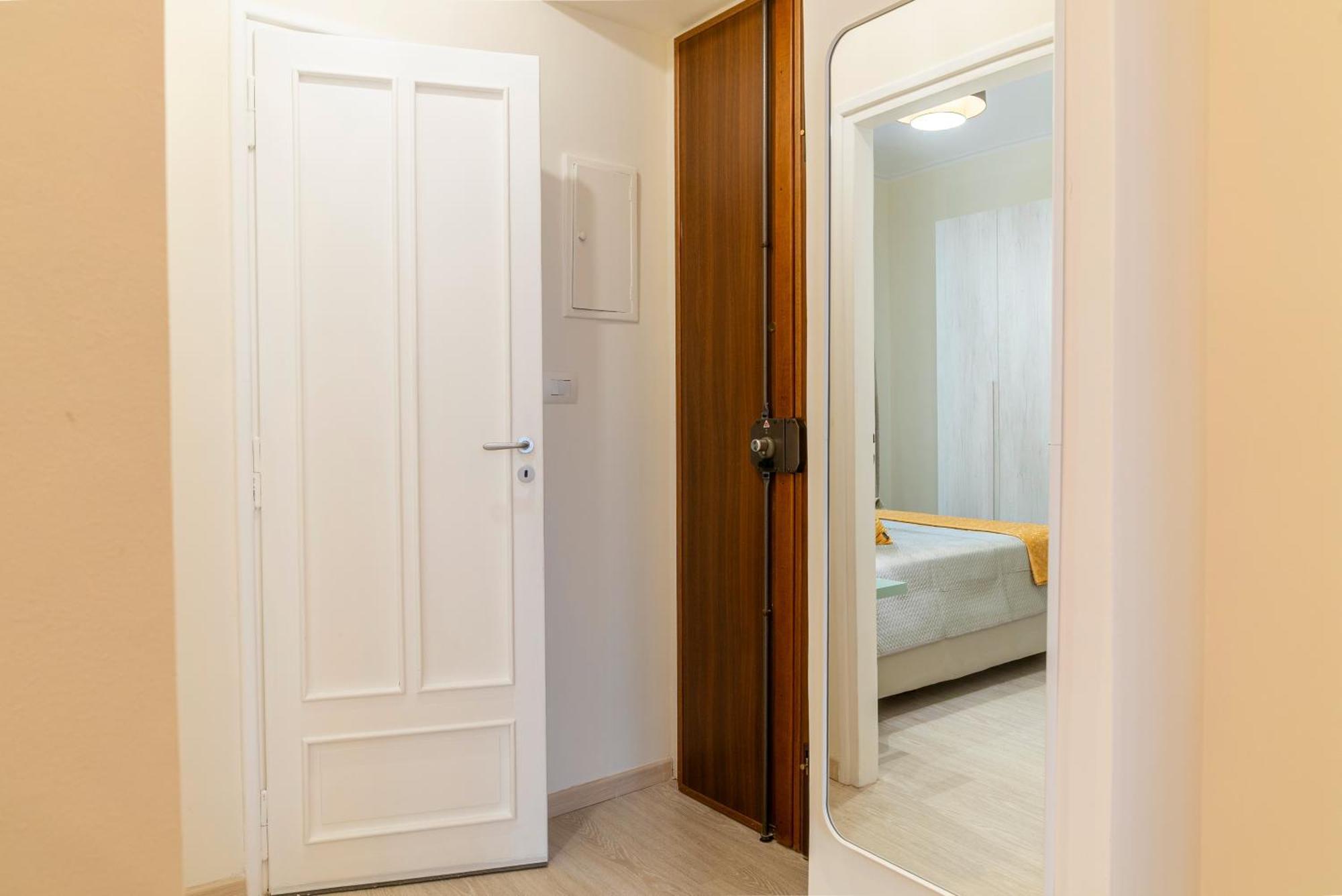 Appartement Residenza Spezia - Hospitals, Lingotto & Metro